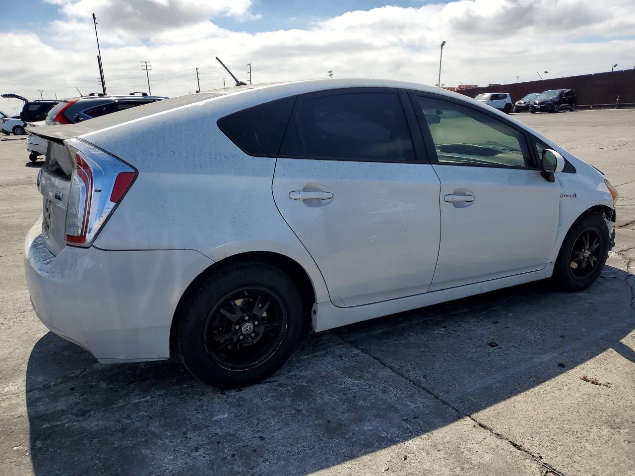 2014 TOYOTA PRIUS