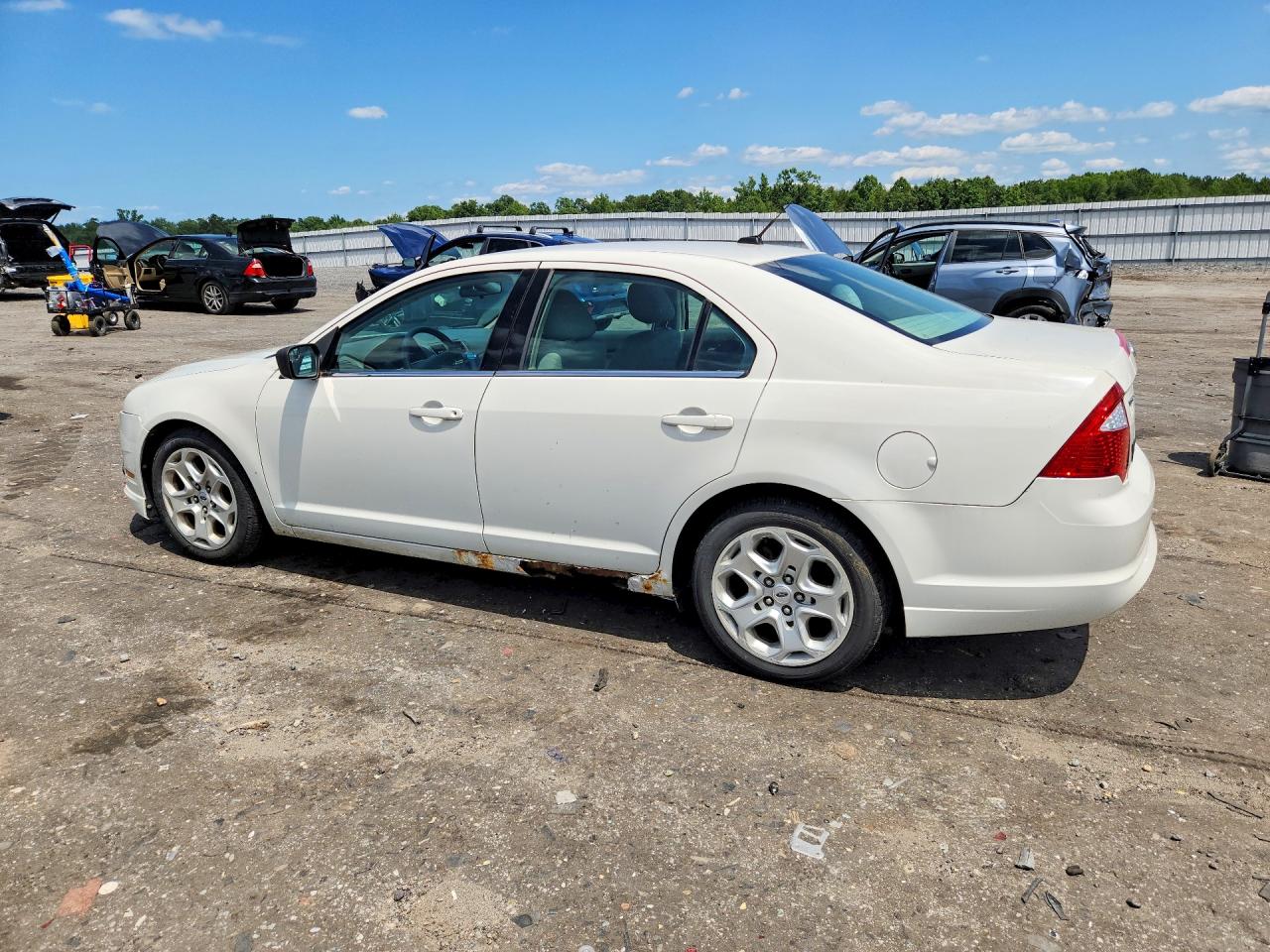 2011 FORD FUSION