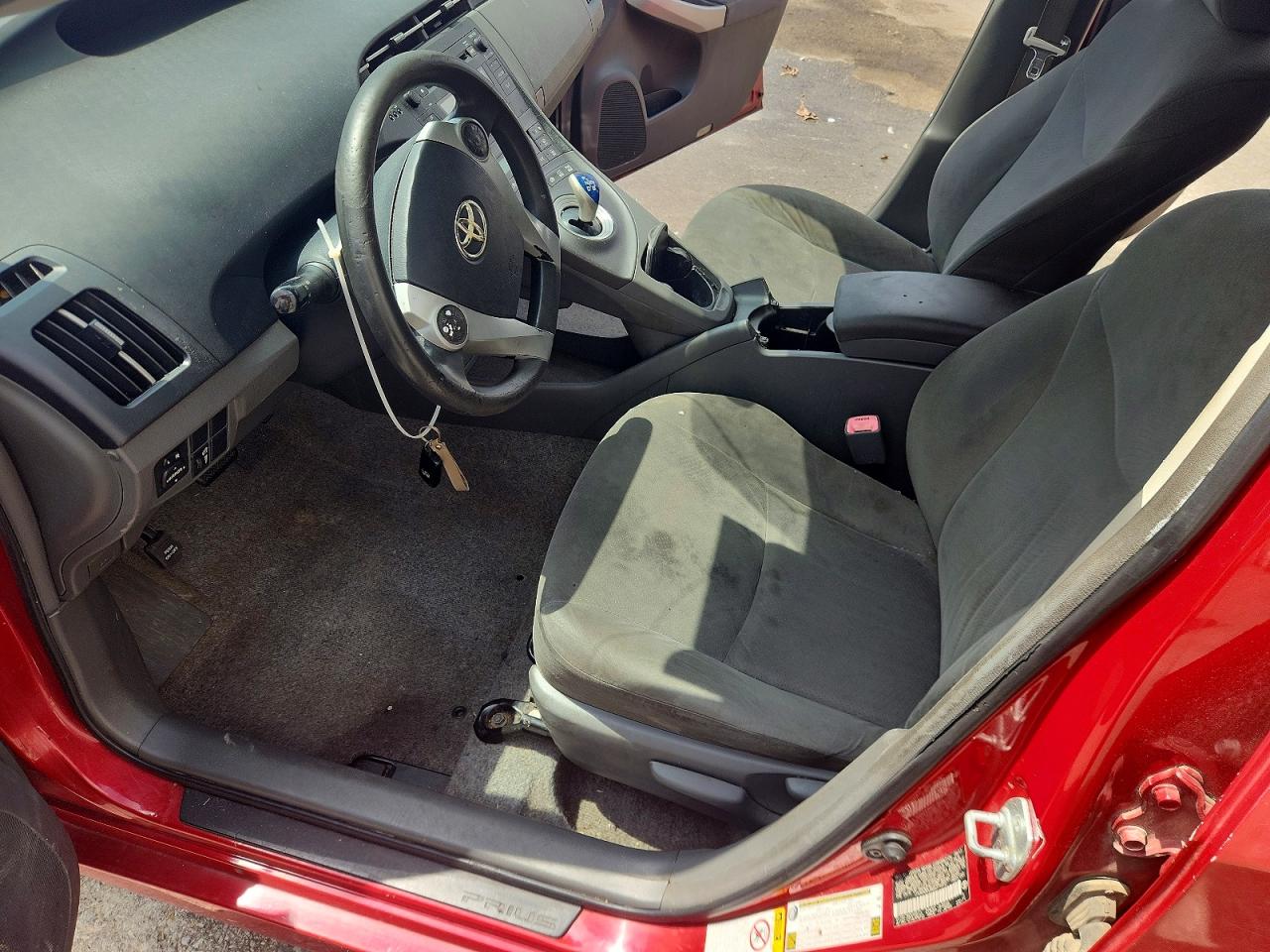 2011 TOYOTA PRIUS