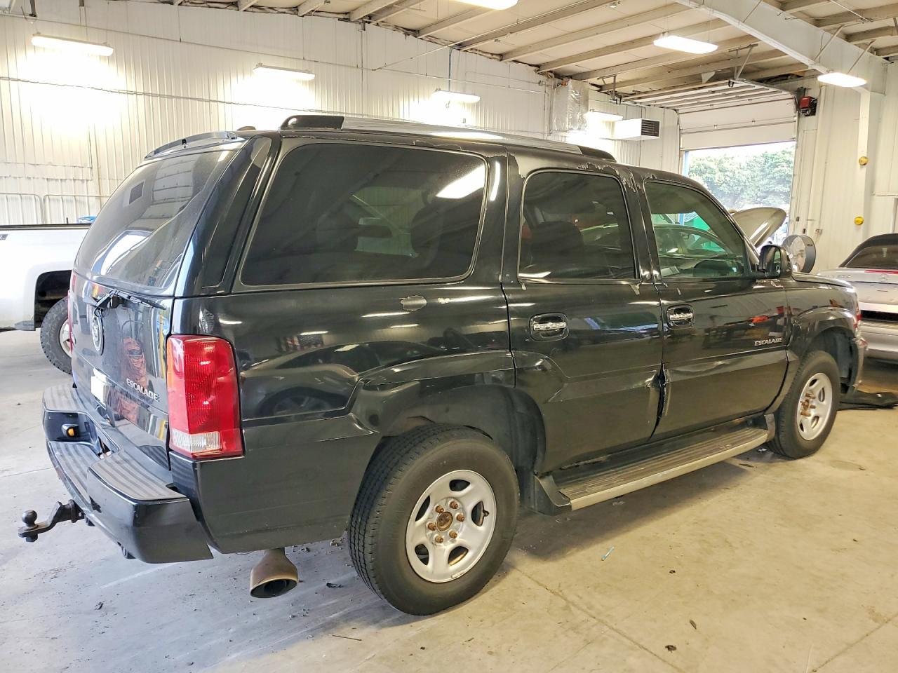 2002 CADILLAC ESCALADE