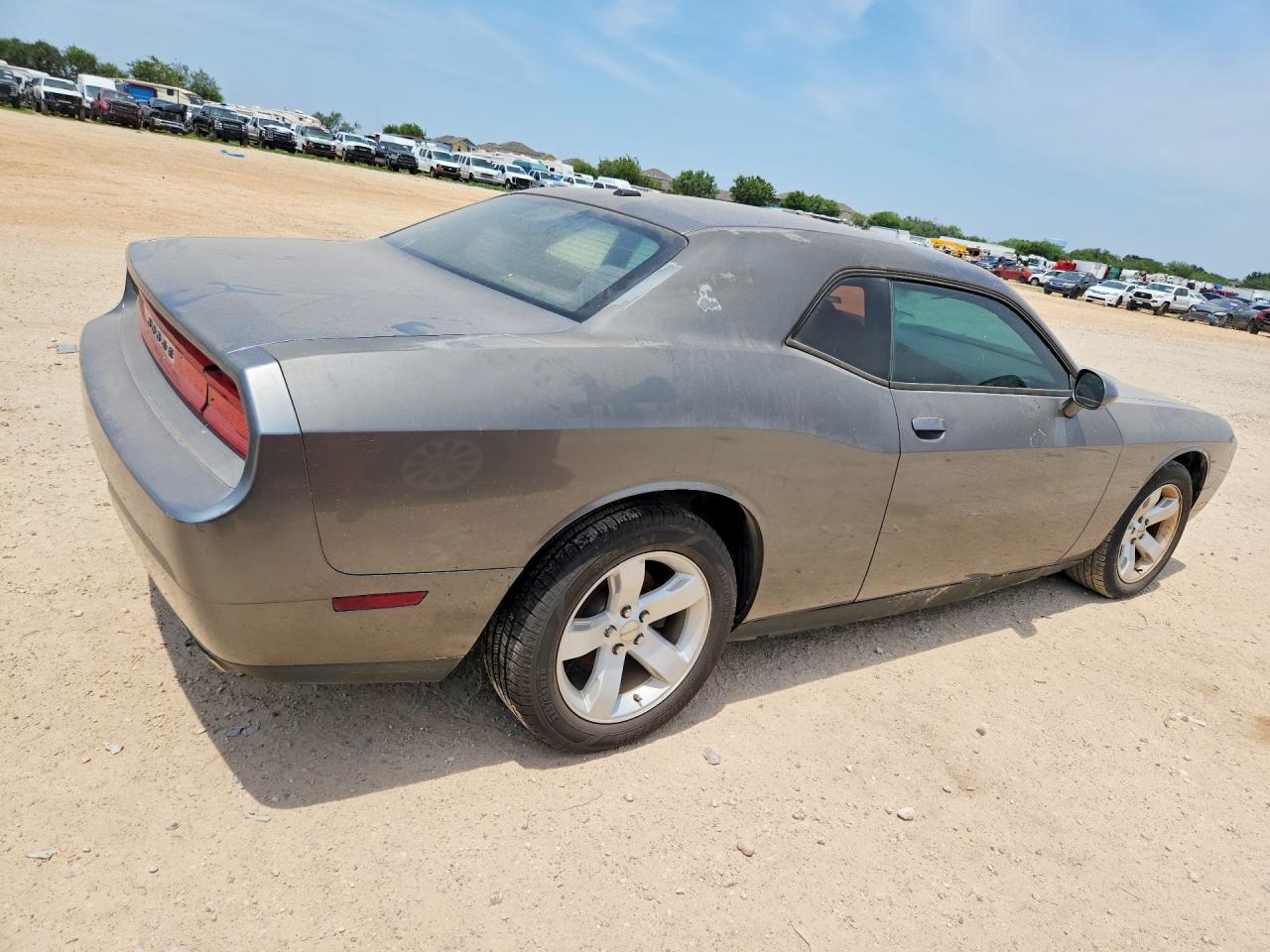 2011 DODGE CHALLENGER