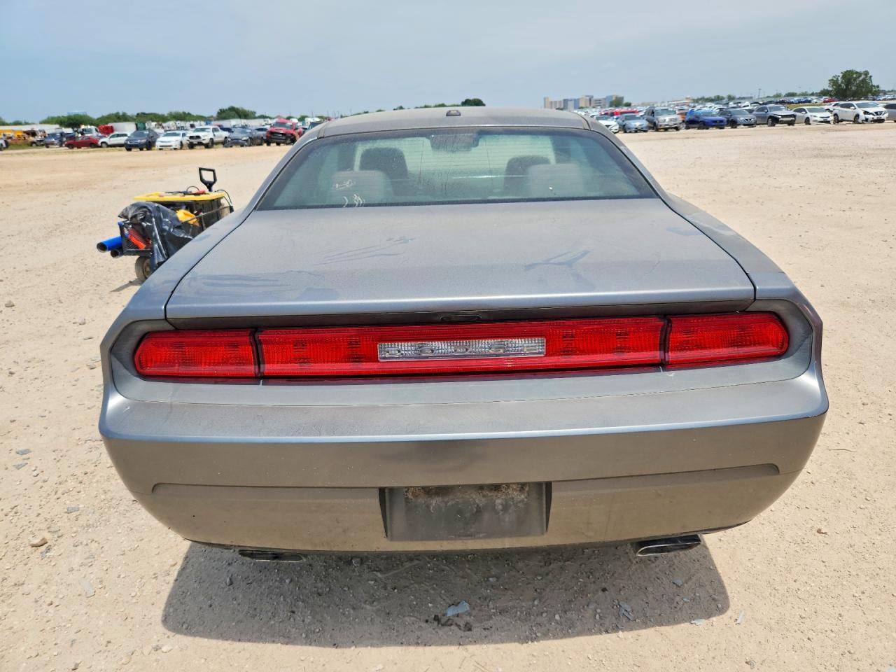 2011 DODGE CHALLENGER