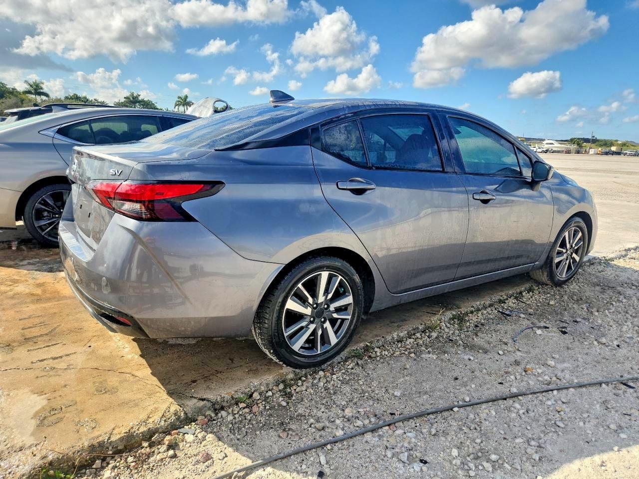 2021 NISSAN VERSA
