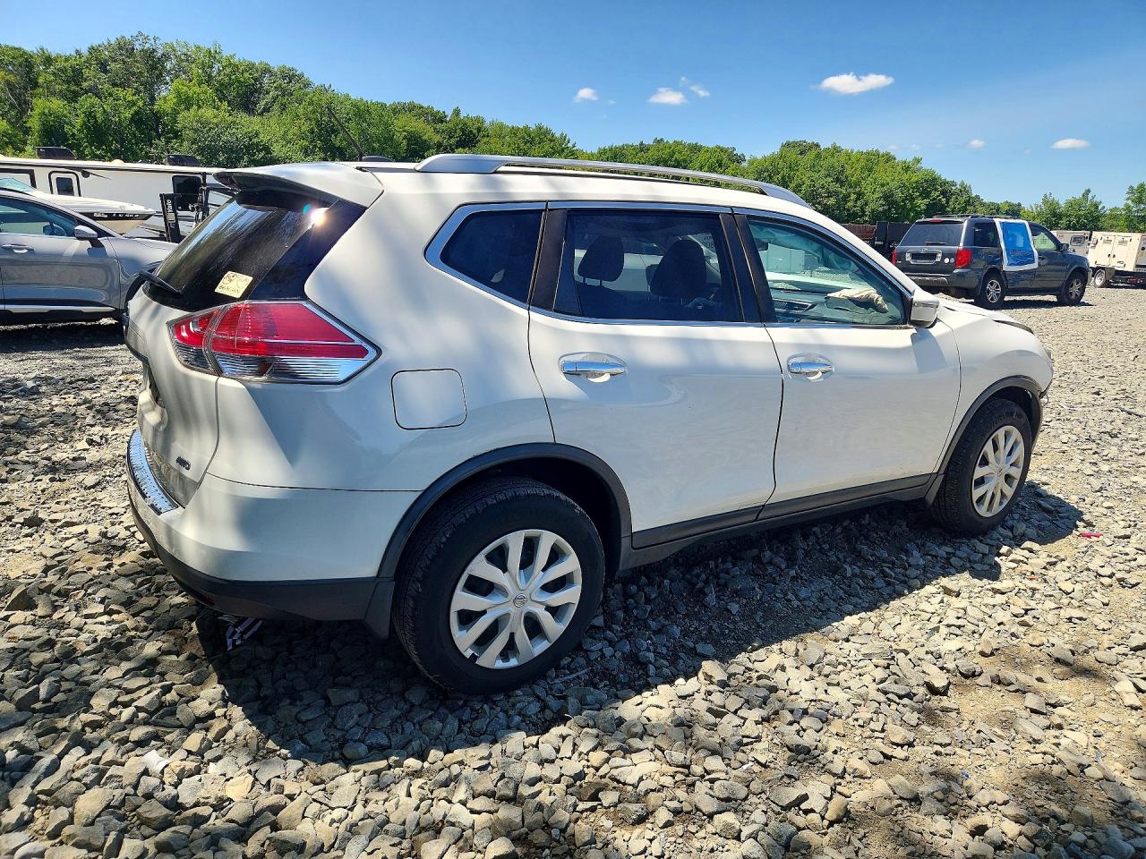 2016 NISSAN ROGUE