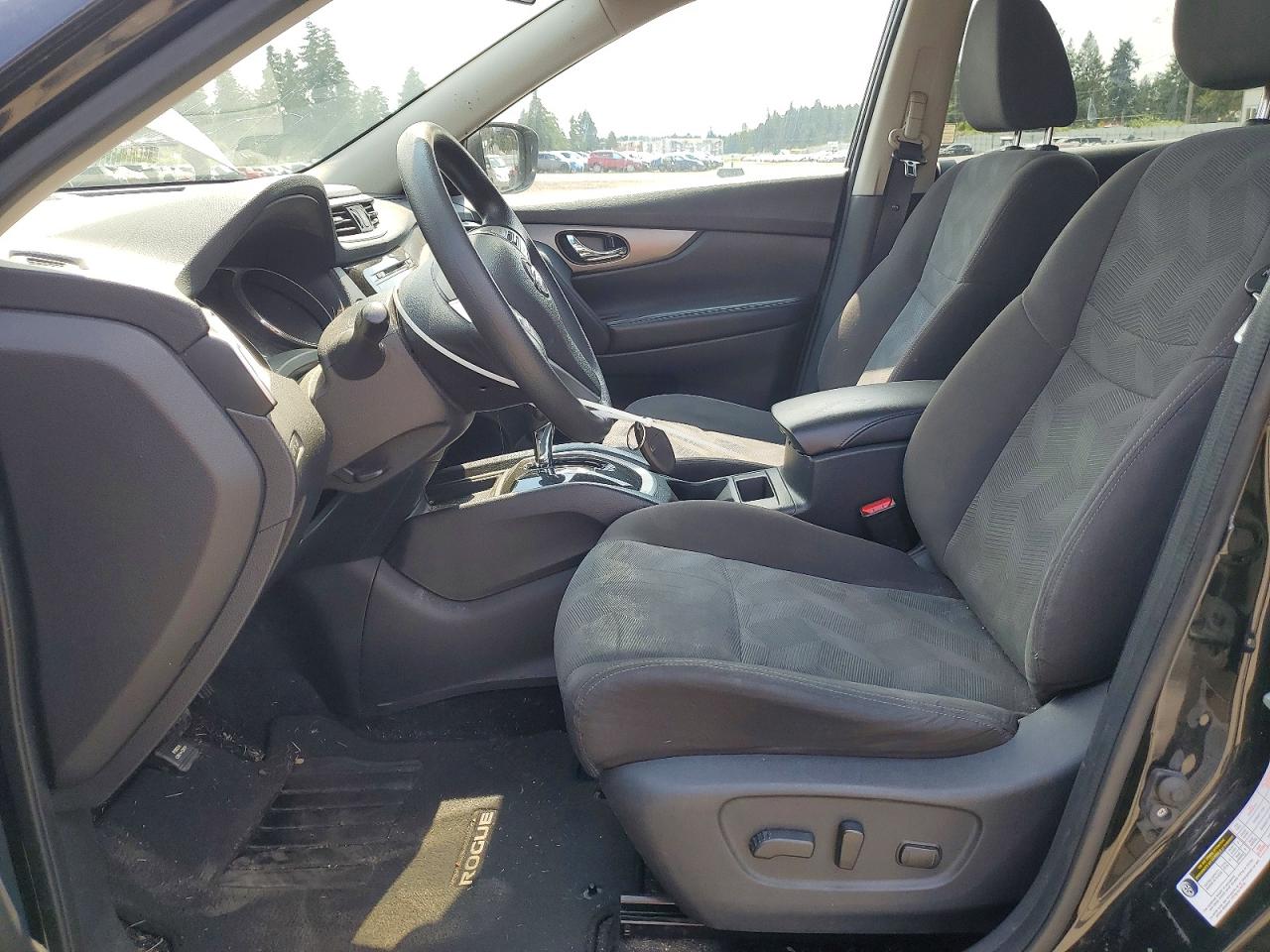 2016 NISSAN ROGUE