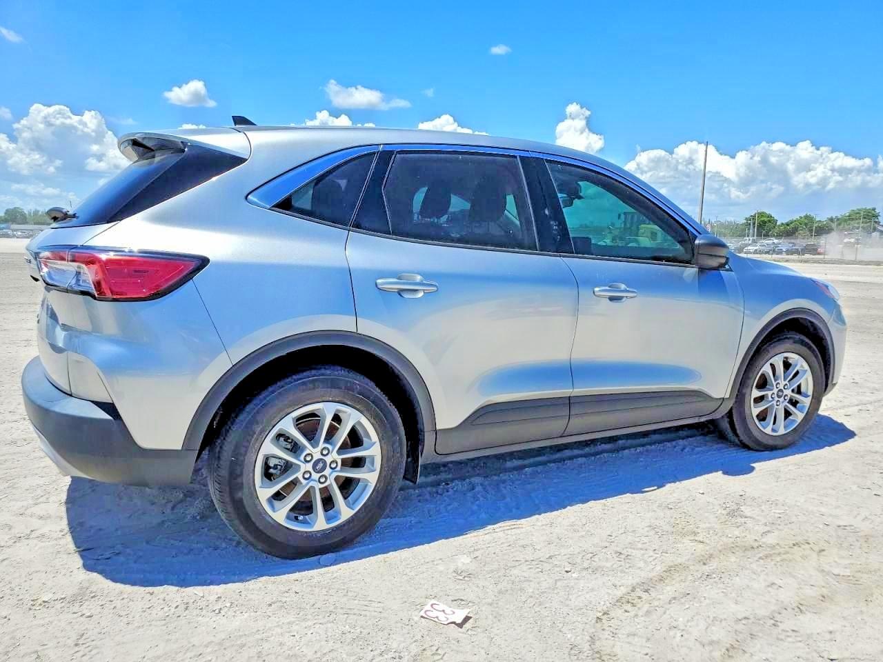 2022 FORD ESCAPE