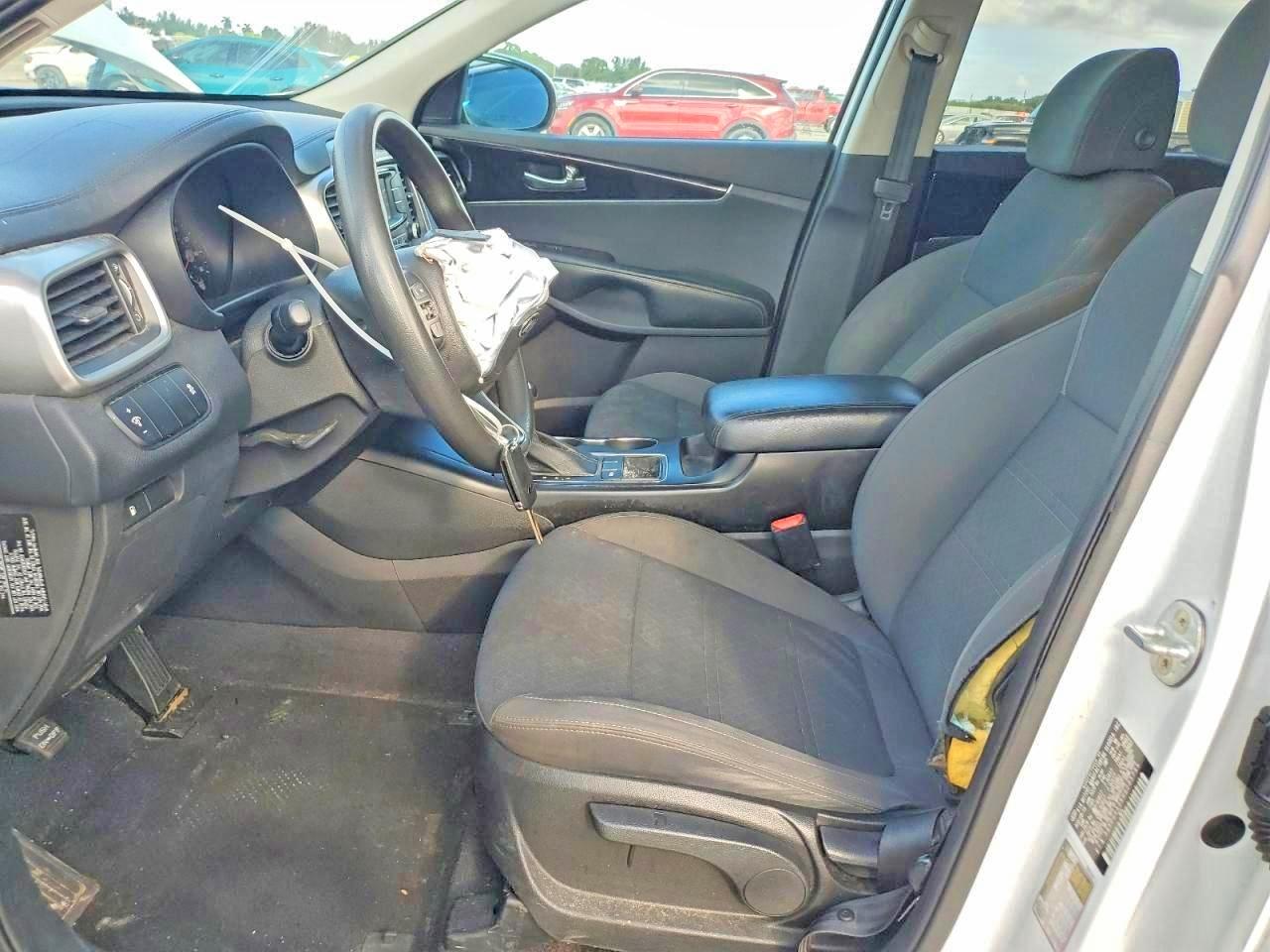 2017 KIA SORENTO