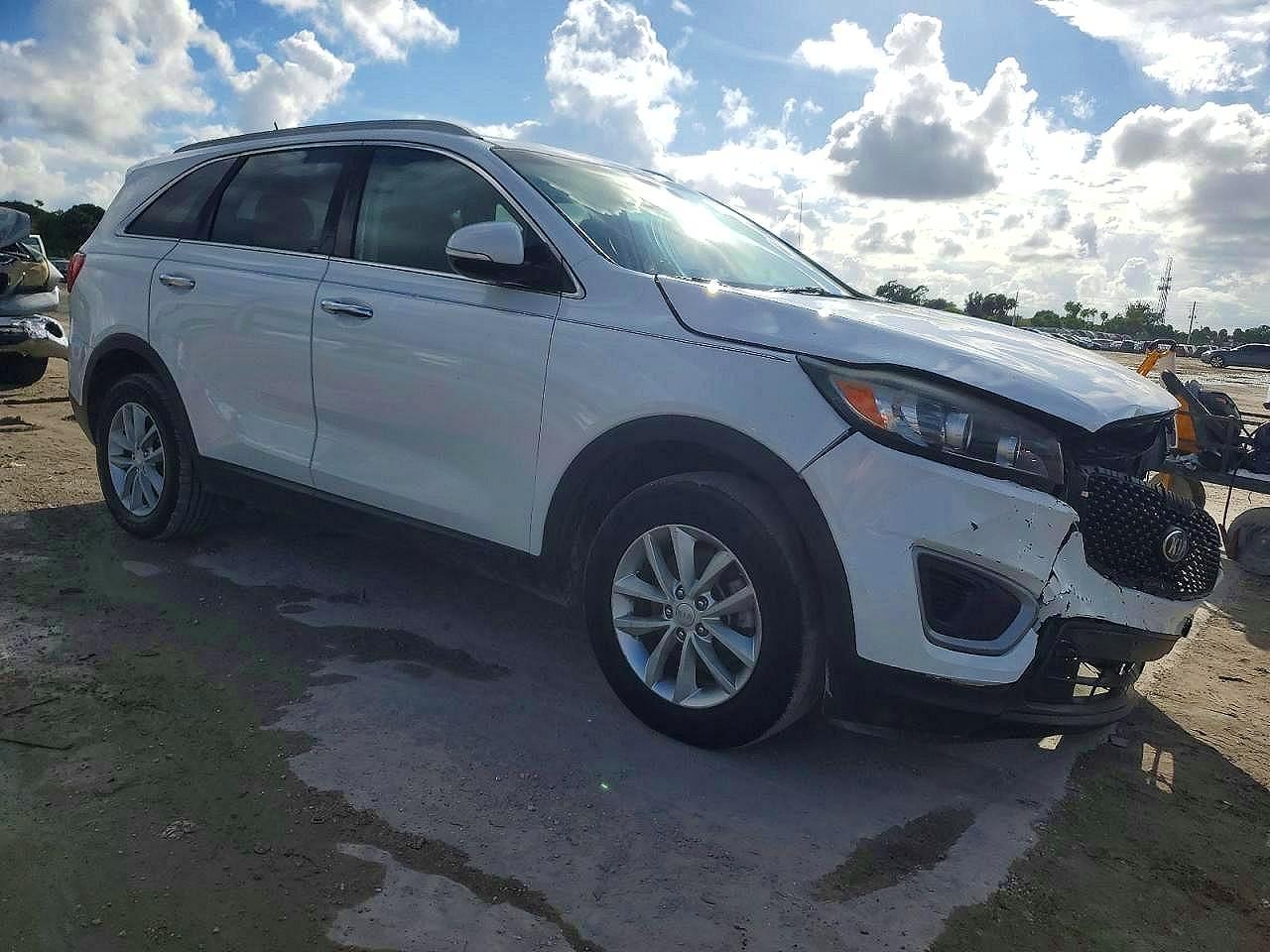 2017 KIA SORENTO