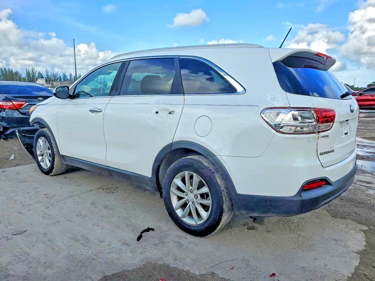 2017 KIA SORENTO