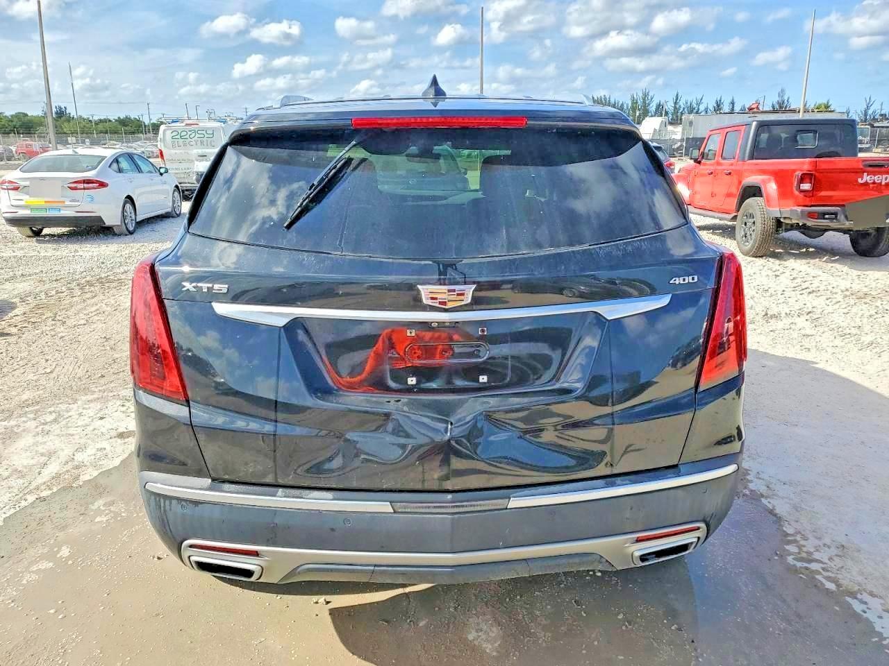 2021 CADILLAC XT5