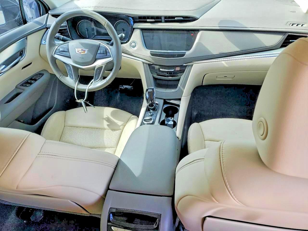 2021 CADILLAC XT5