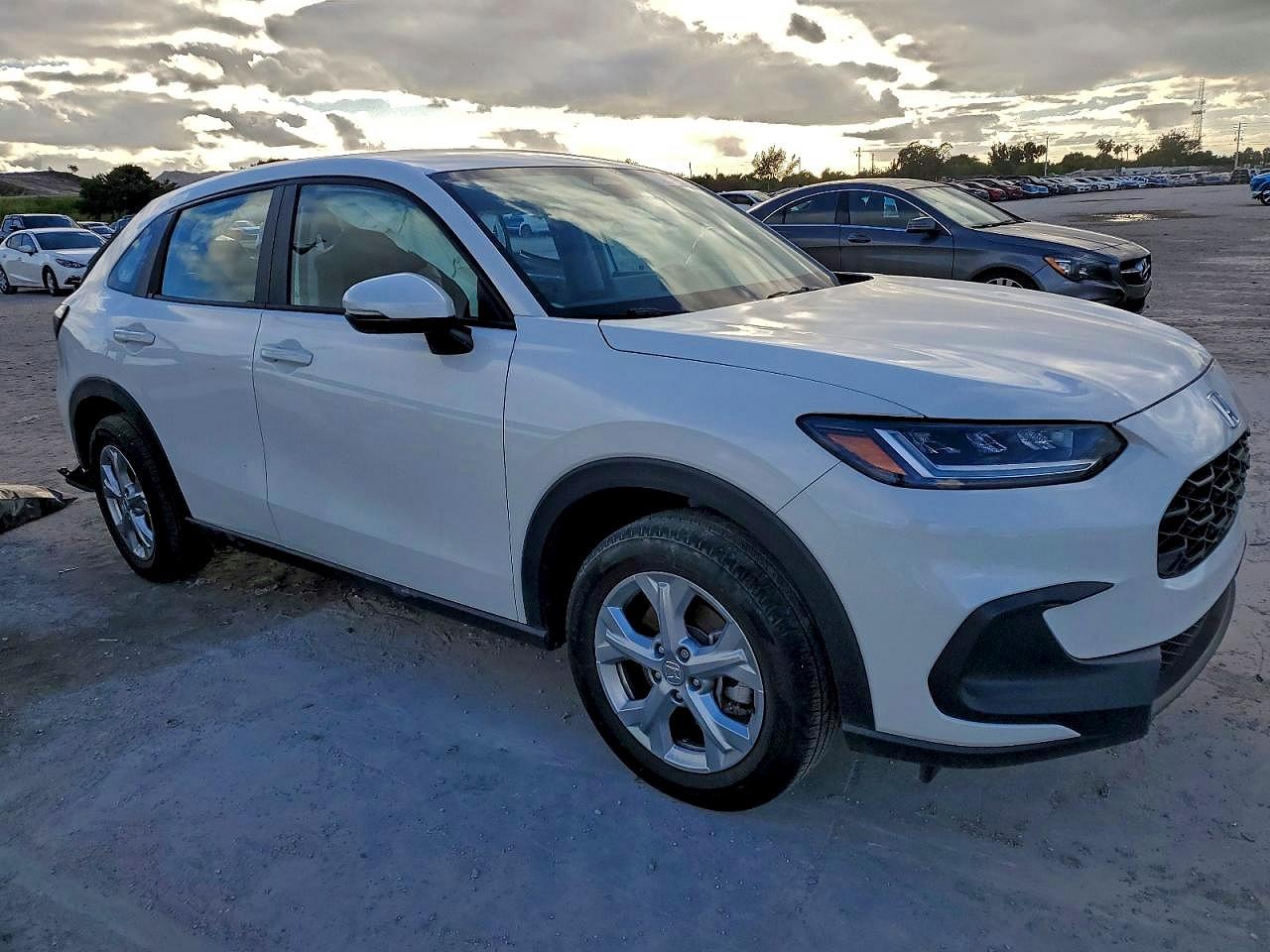 2025 HONDA HR-V