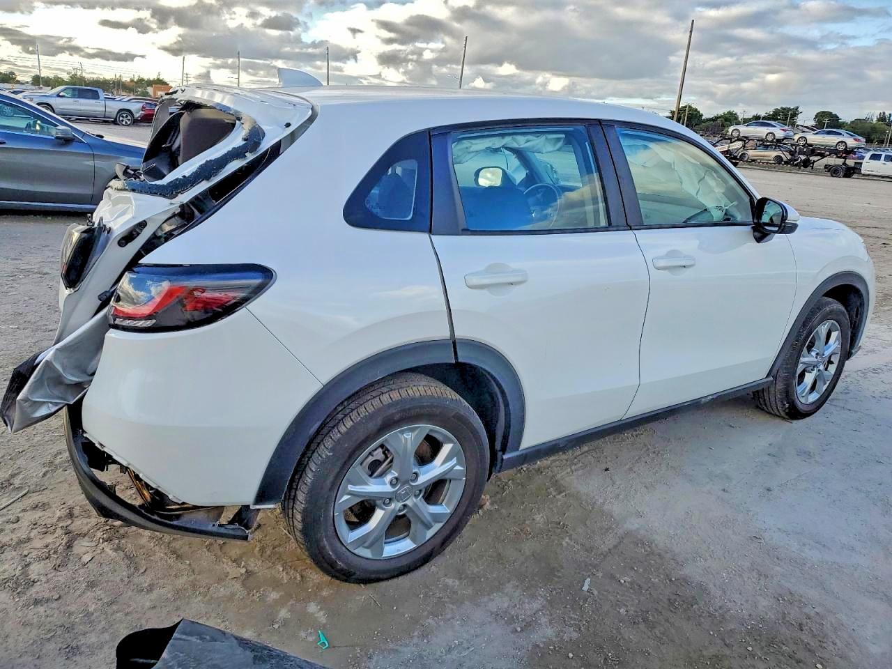 2025 HONDA HR-V