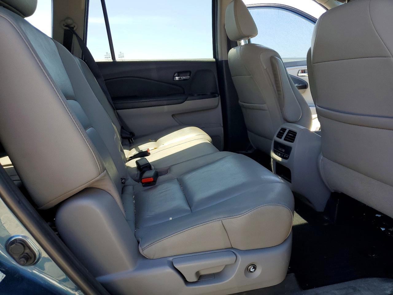 2016 HONDA PILOT