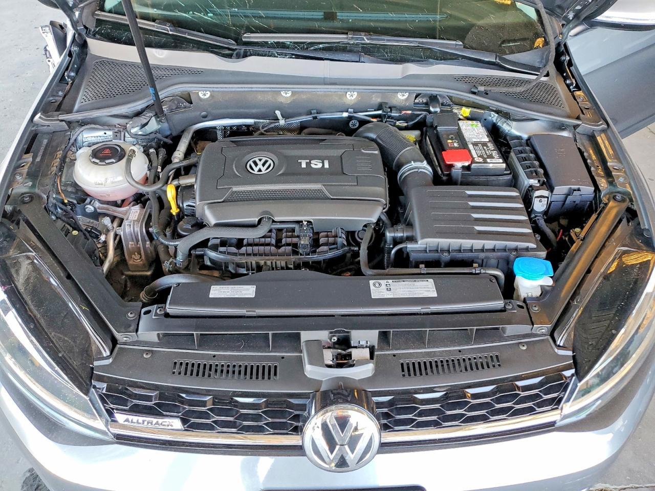 2019 VOLKSWAGEN GOLF