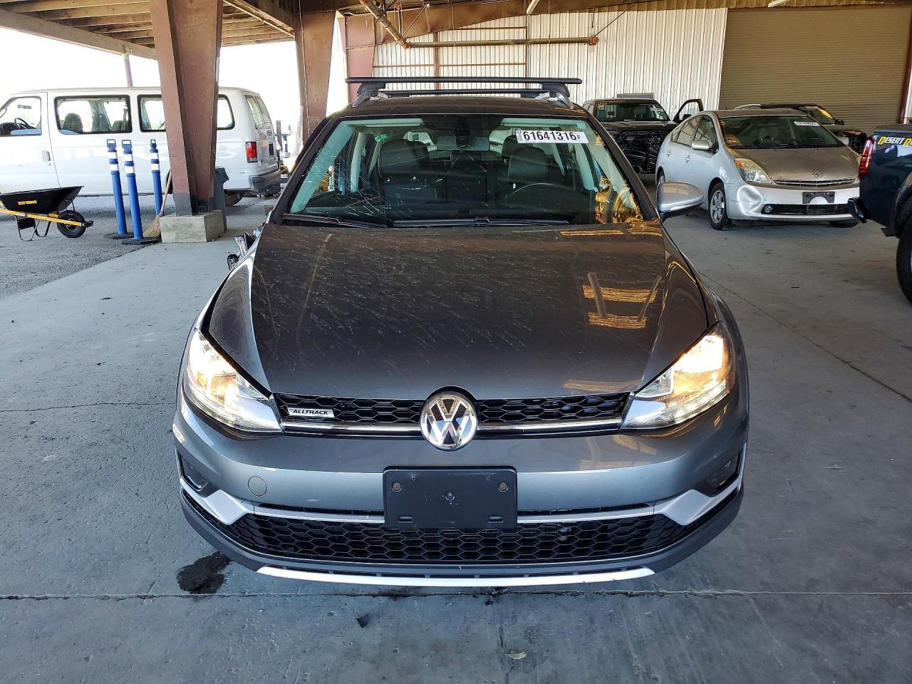 2019 VOLKSWAGEN GOLF