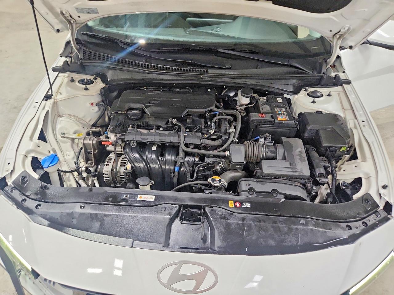 2024 HYUNDAI ELANTRA