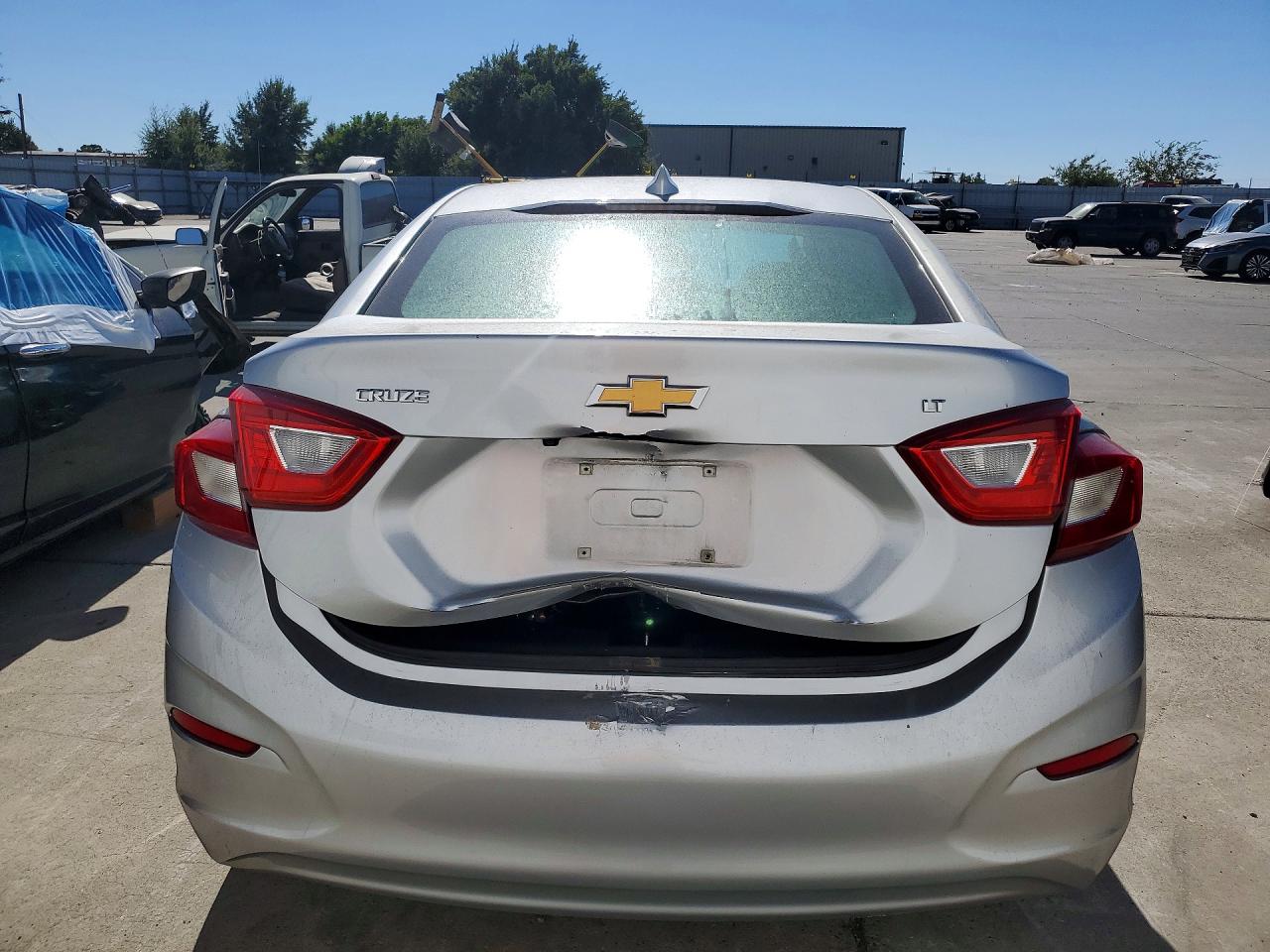 2018 CHEVROLET CRUZE