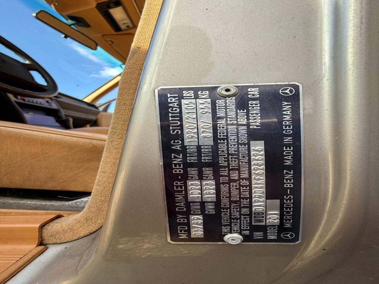 1989 MERCEDES-BENZ 190-CLASS