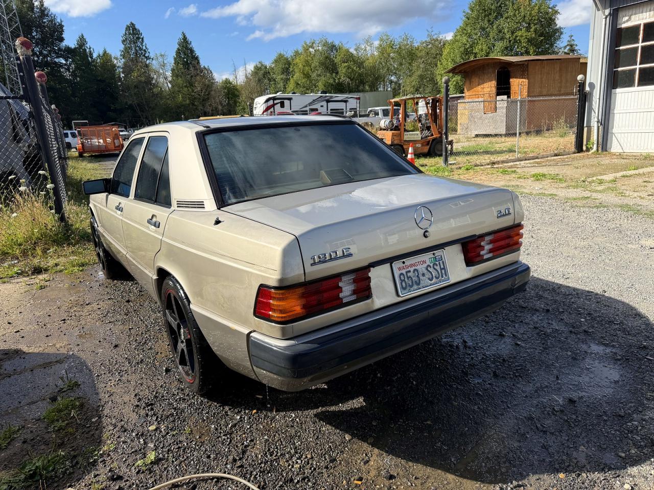 1989 MERCEDES-BENZ 190-CLASS