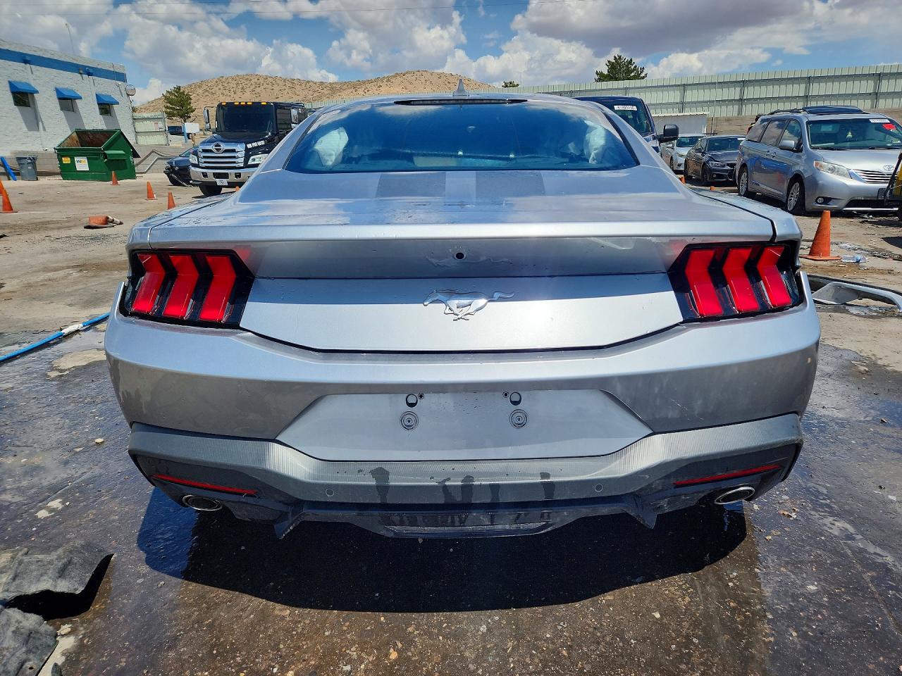 2026 FORD MUSTANG