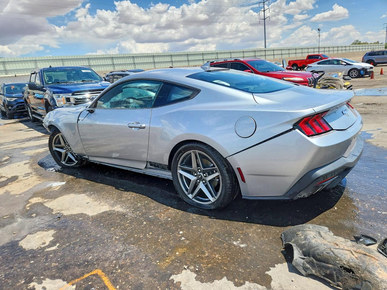 2026 FORD MUSTANG