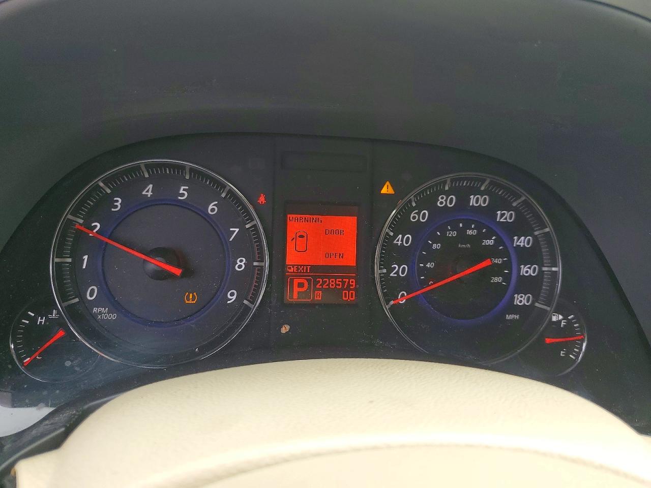 2010 INFINITI FX35
