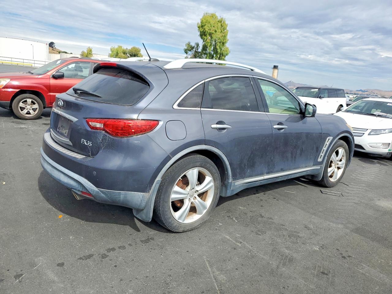 2010 INFINITI FX35