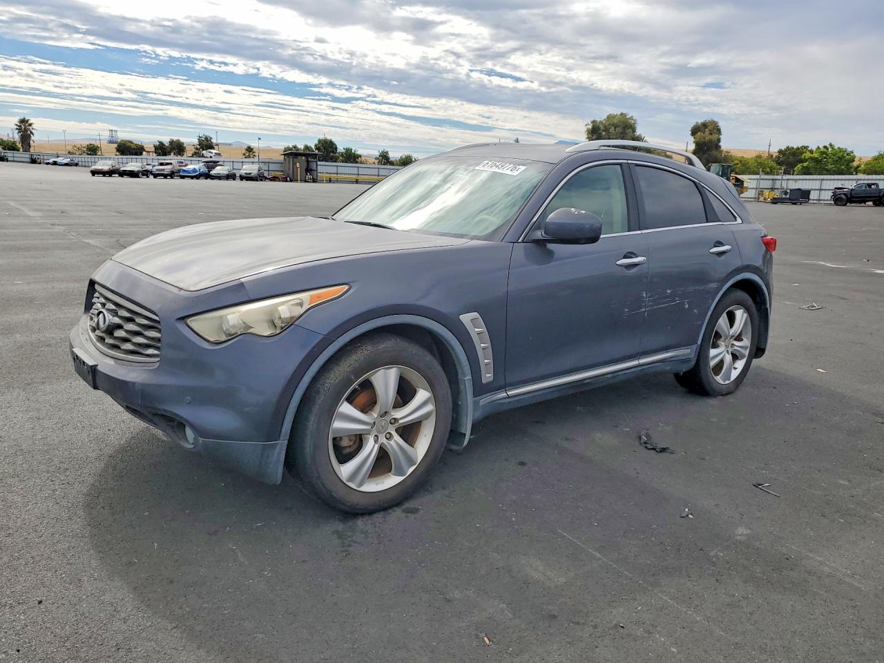 2010 INFINITI FX35