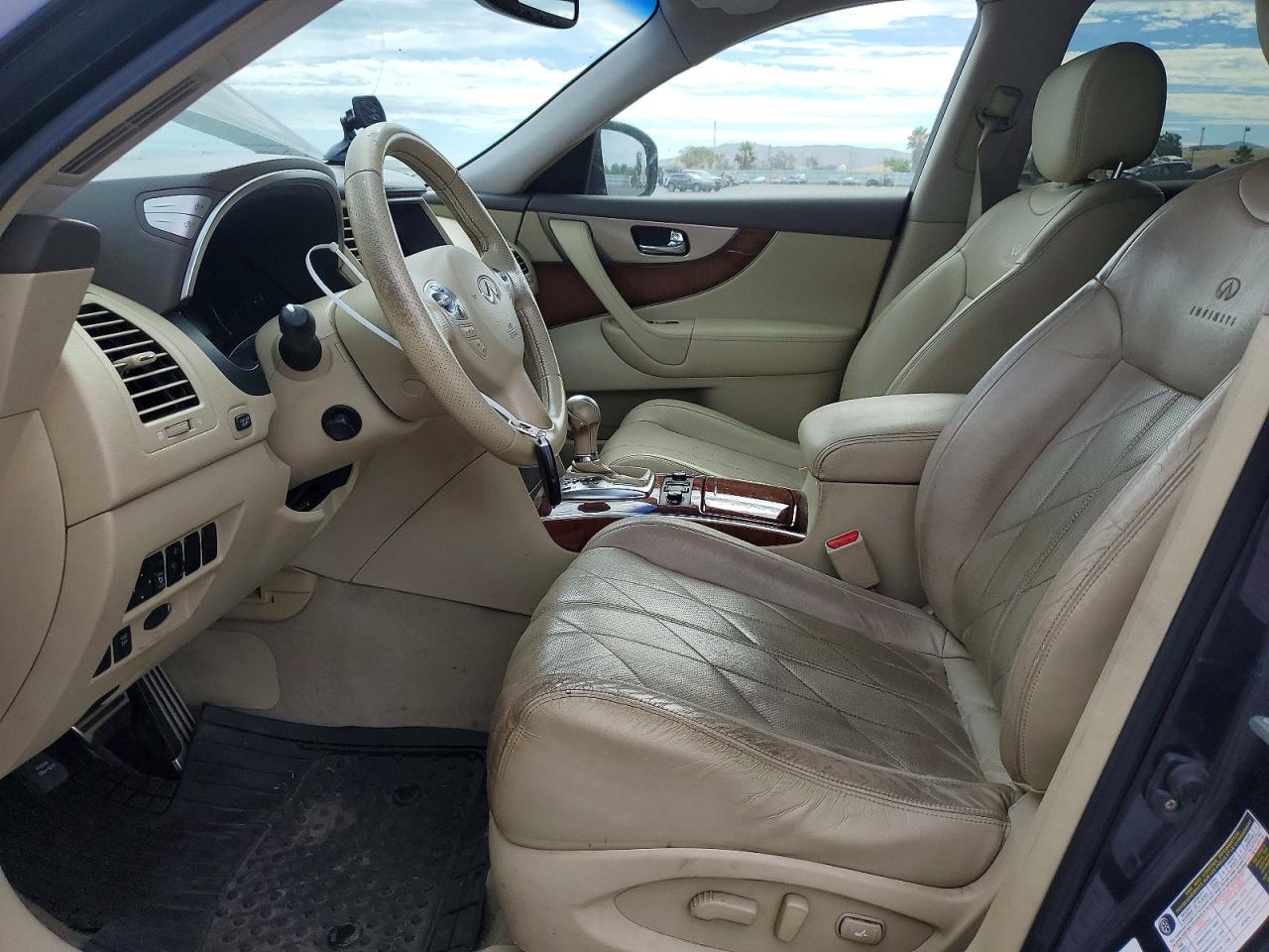 2010 INFINITI FX35