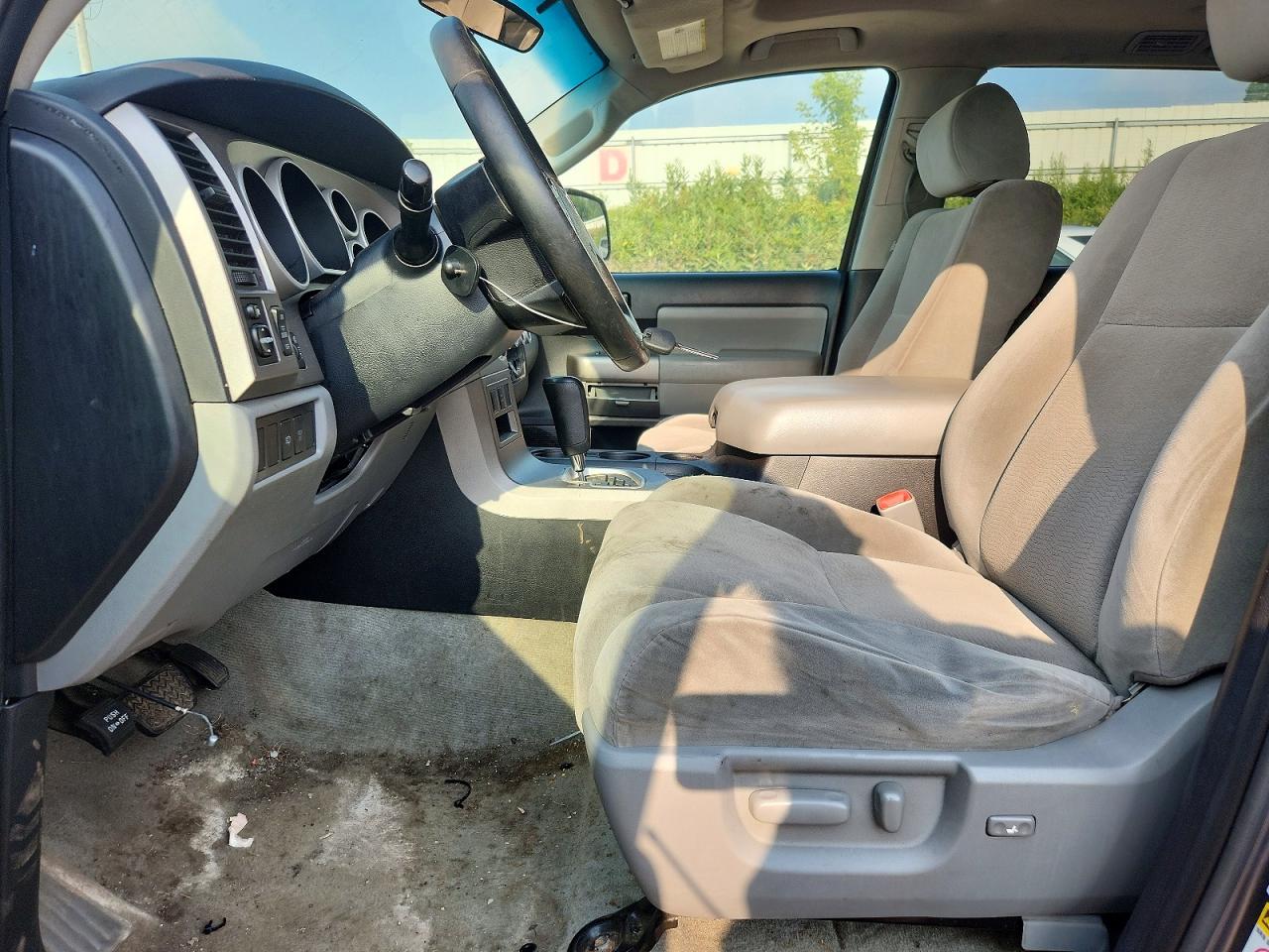 2011 TOYOTA SEQUOIA