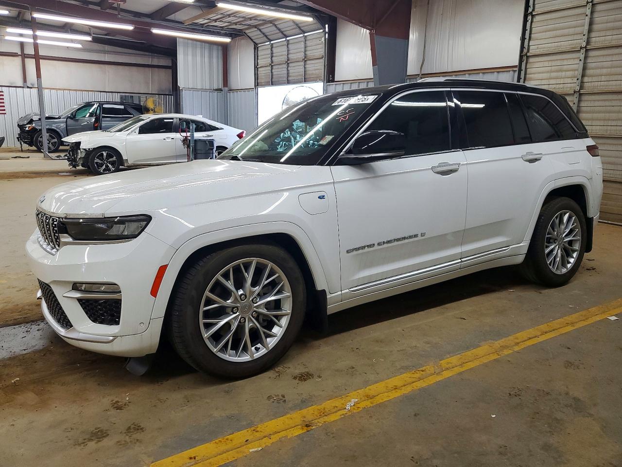 2022 JEEP CHEROKEE