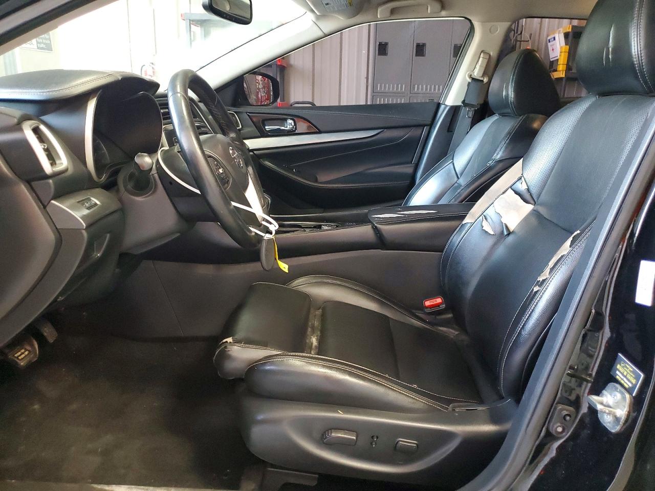 2017 NISSAN MAXIMA