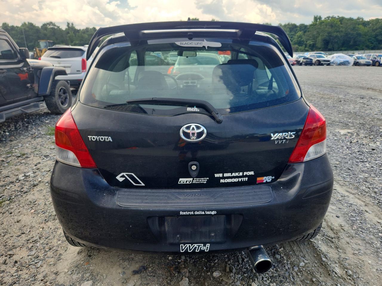 2010 TOYOTA YARIS
