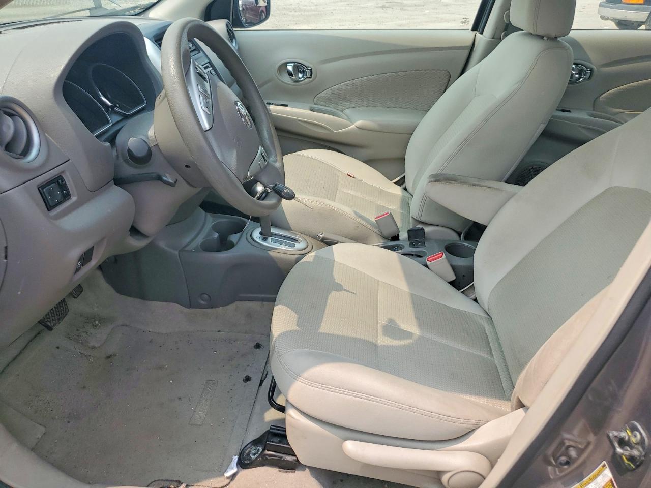 2015 NISSAN VERSA