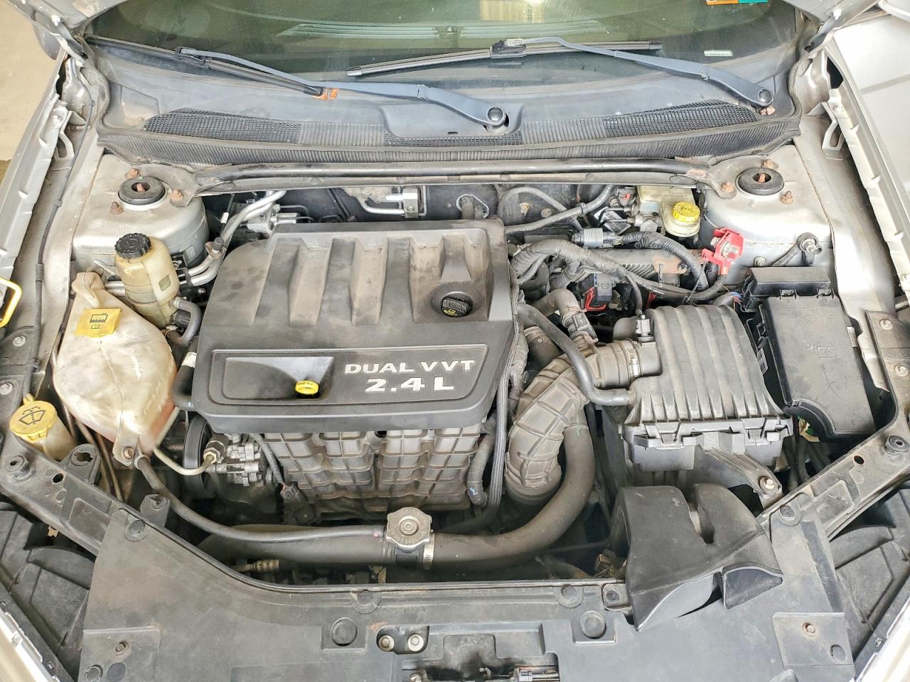 2012 CHRYSLER 200