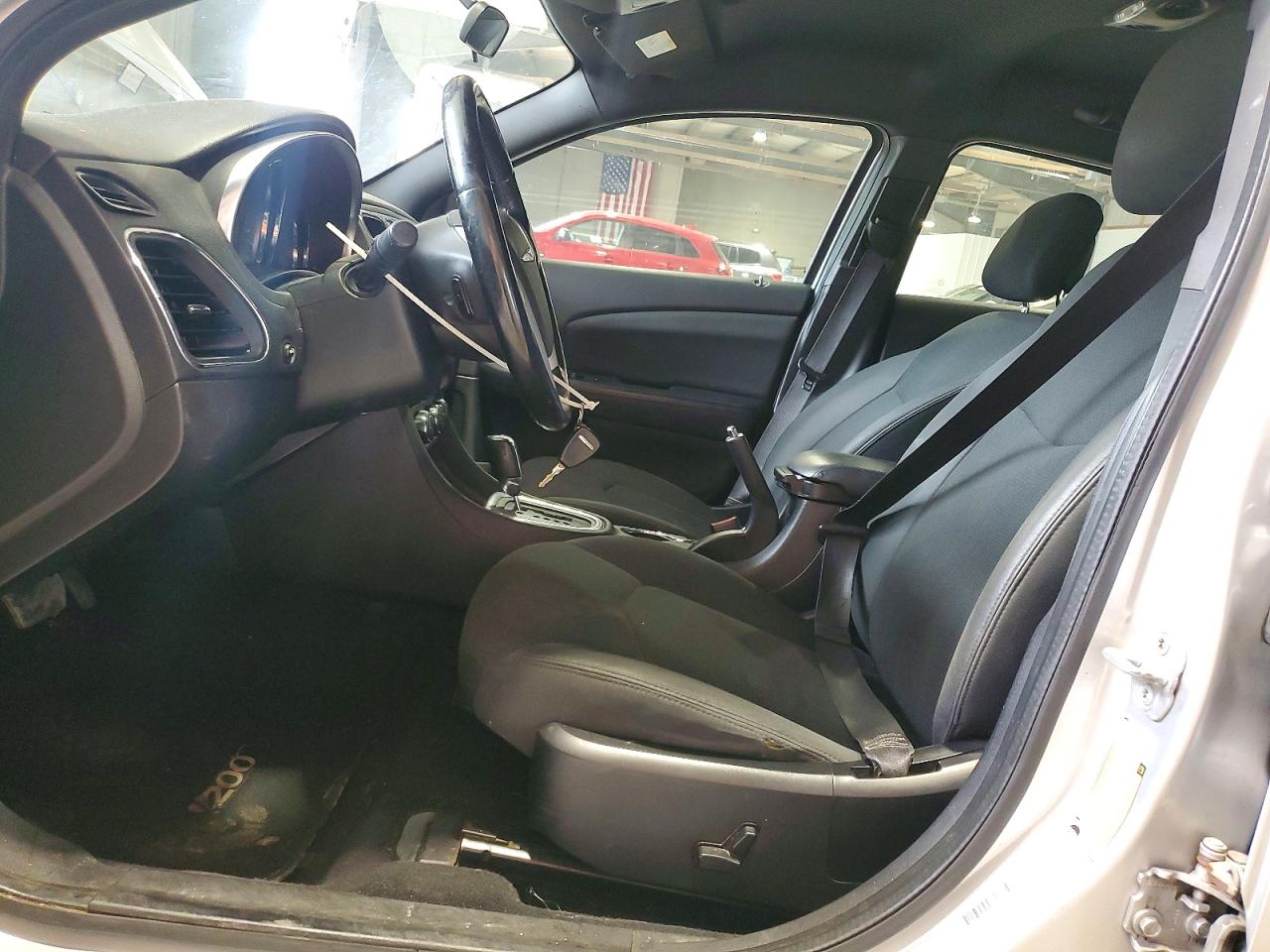 2012 CHRYSLER 200