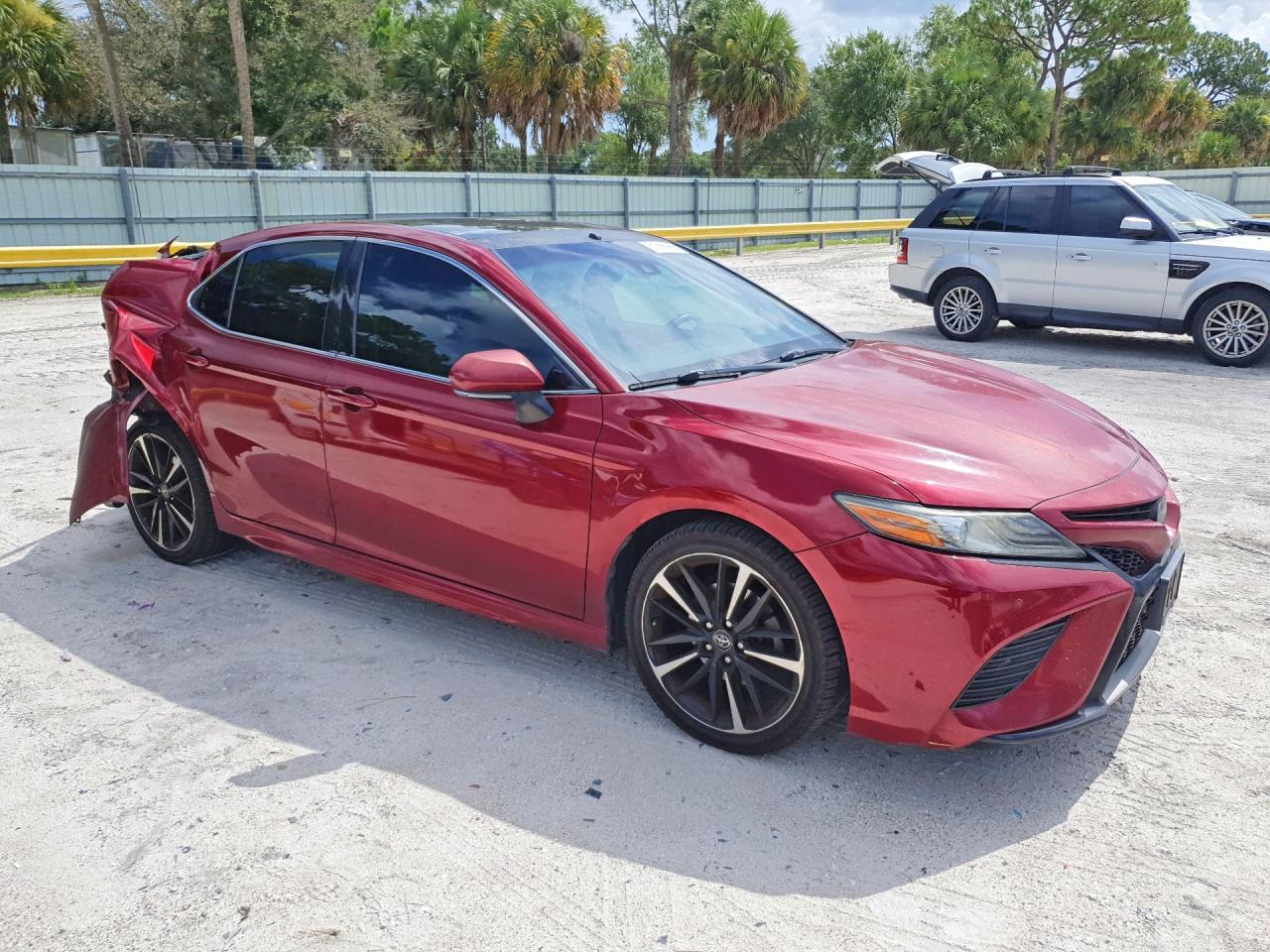 2018 TOYOTA CAMRY
