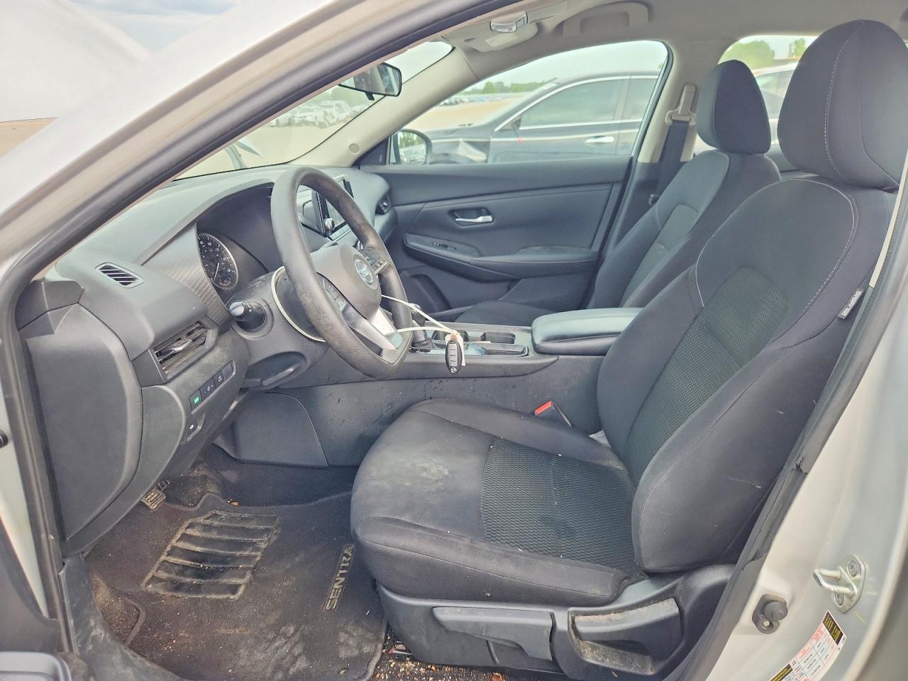 2022 NISSAN SENTRA