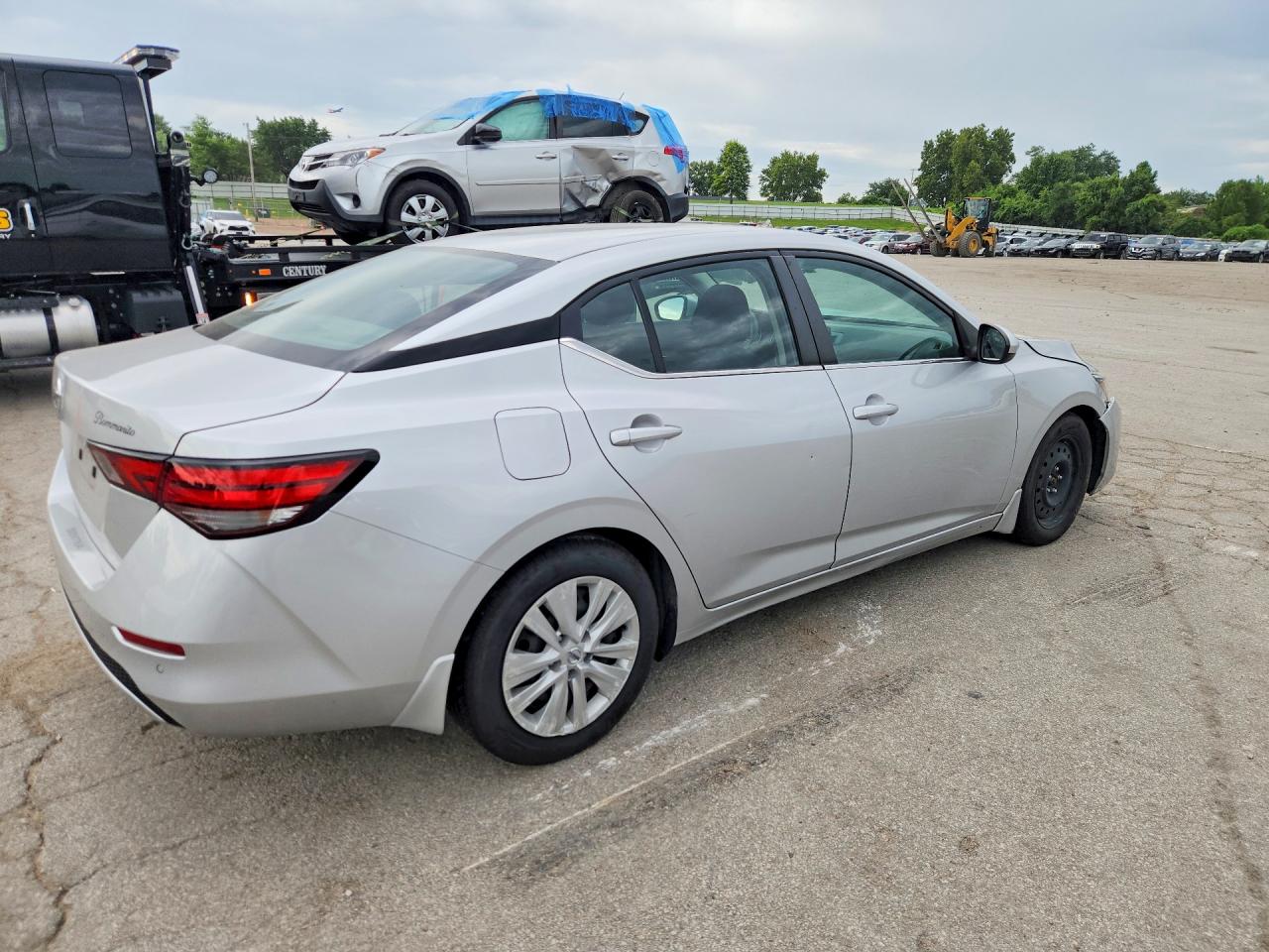2022 NISSAN SENTRA