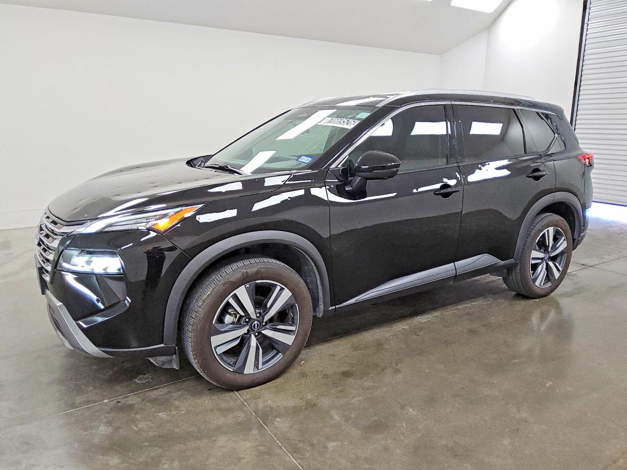 2025 NISSAN ROGUE