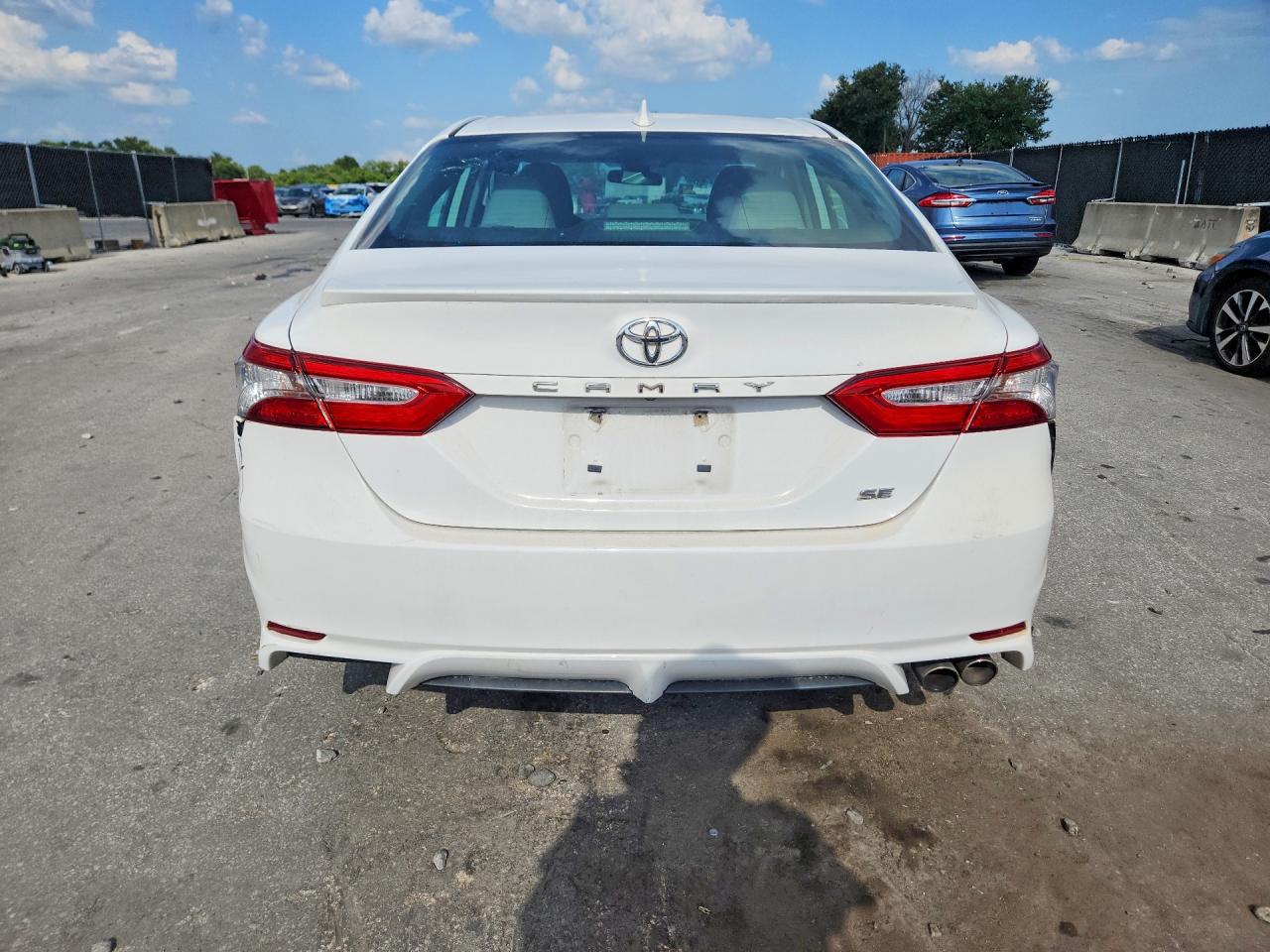 2019 TOYOTA CAMRY