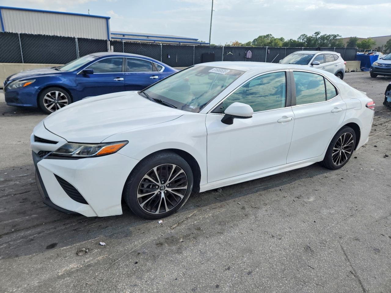 2019 TOYOTA CAMRY
