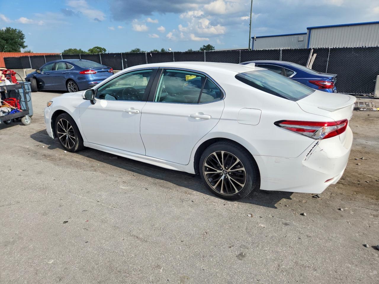 2019 TOYOTA CAMRY