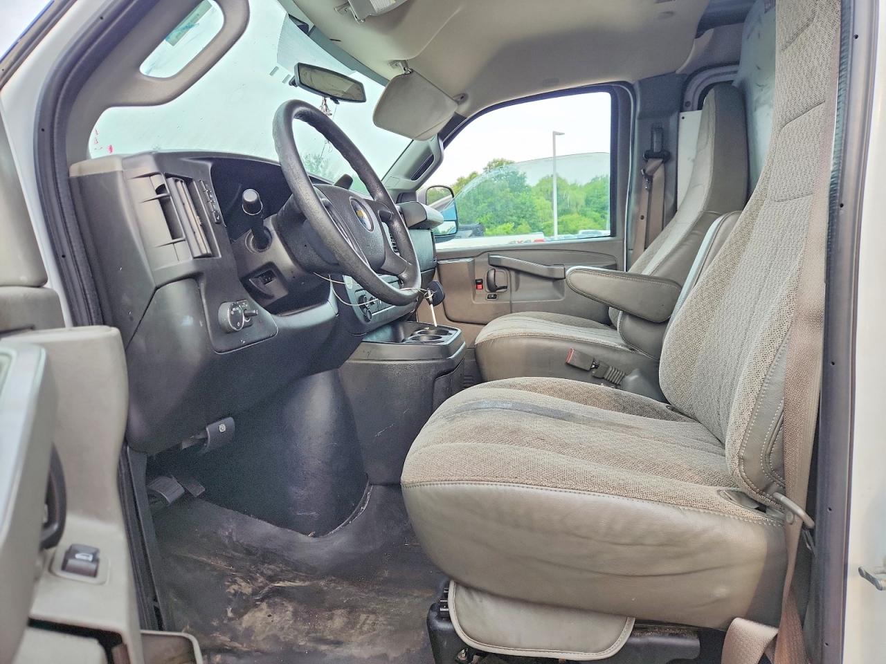 2017 CHEVROLET EXPRESS