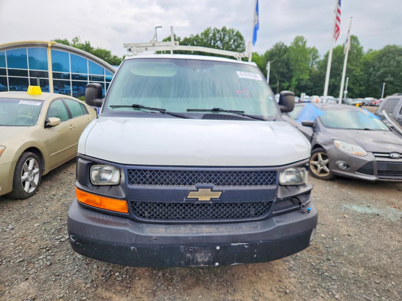 2017 CHEVROLET EXPRESS