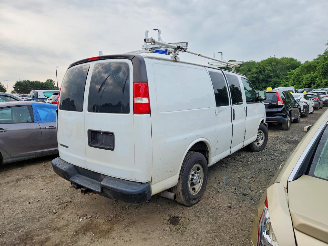 2017 CHEVROLET EXPRESS