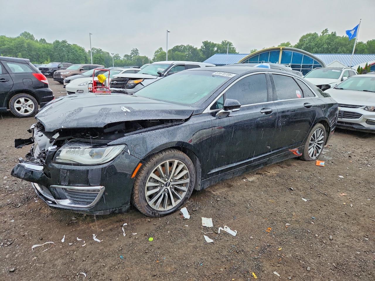 2017 LINCOLN MKZ