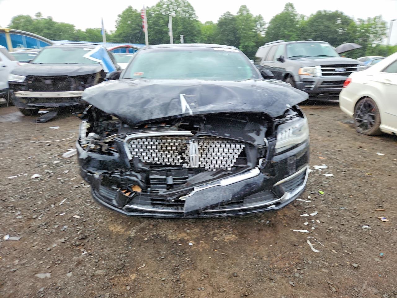 2017 LINCOLN MKZ