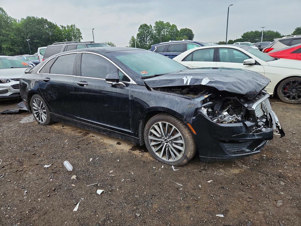 2017 LINCOLN MKZ